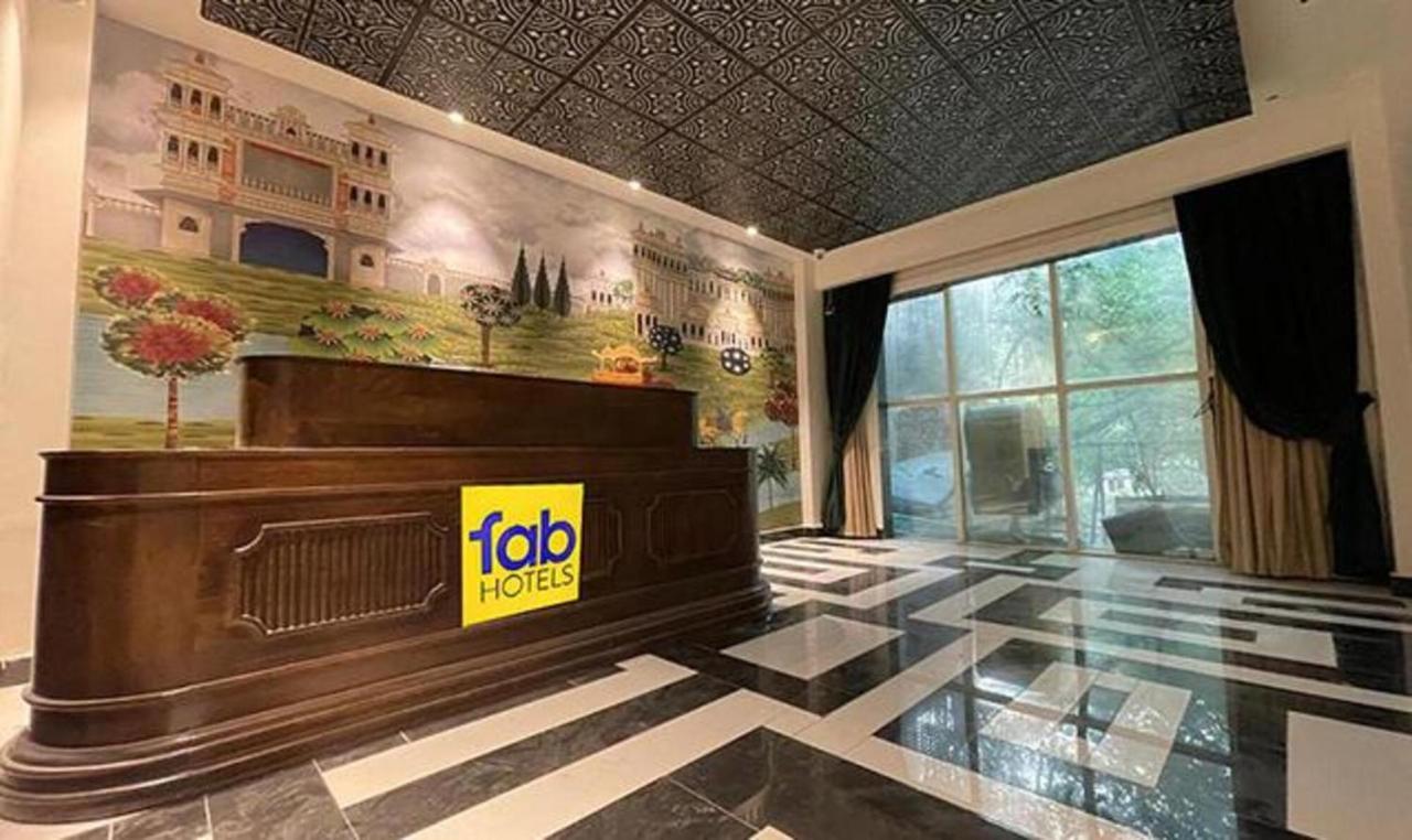 ניו דלהי Fabhotel Prime The Seven Seeds מראה חיצוני תמונה