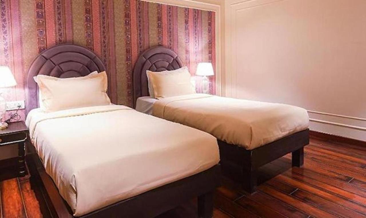 ניו דלהי Fabhotel Prime The Seven Seeds מראה חיצוני תמונה